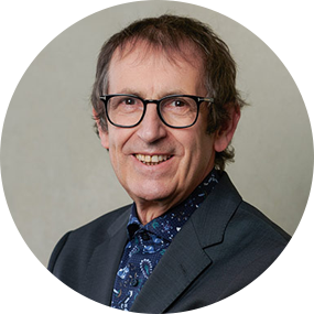 Portrait von Prof. Dr. Stefan Zimmer von der Universitätszahnklinik Witten/Herdecke